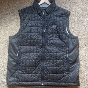 Stio Men’s Quilted Insulated Vest in Black